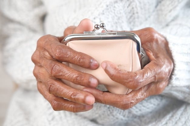 A close-up shot of an elderly woman's hands holding Brazilian currency, focusing on the texture of the bills and her wrinkled hands, symbolizing financial assistance and the struggles of old age.