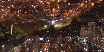 Desafios e Oportunidades: Brasil na Economia Digital e Indústria 4.0 - Cover Image